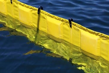 Inddæmningsflydespærre